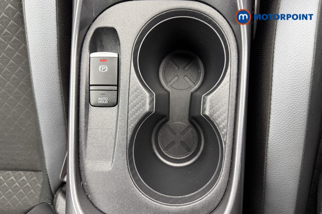 Nissan Juke N-Connecta Manual Petrol SUV - Stock Number (1598680) - 16th supplementary image