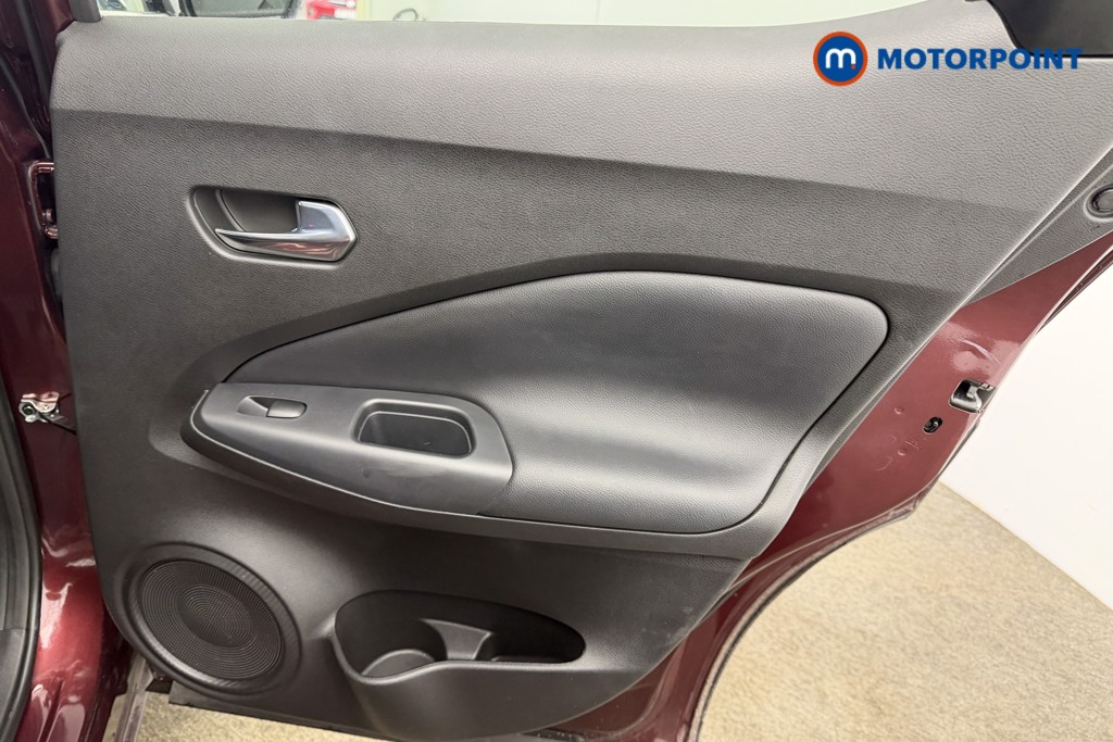 Nissan Juke N-Connecta Manual Petrol SUV - Stock Number (1598680) - 25th supplementary image