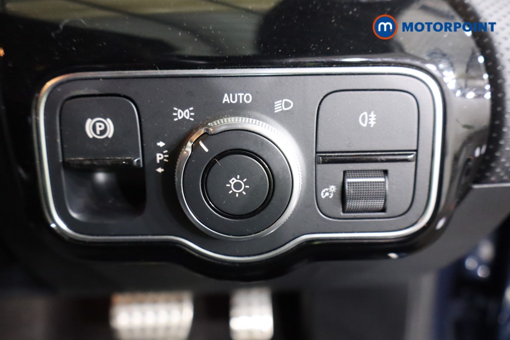 Mercedes-Benz CLA Amg Line Automatic Petrol Coupe - Stock Number (1600121) - 17th supplementary image