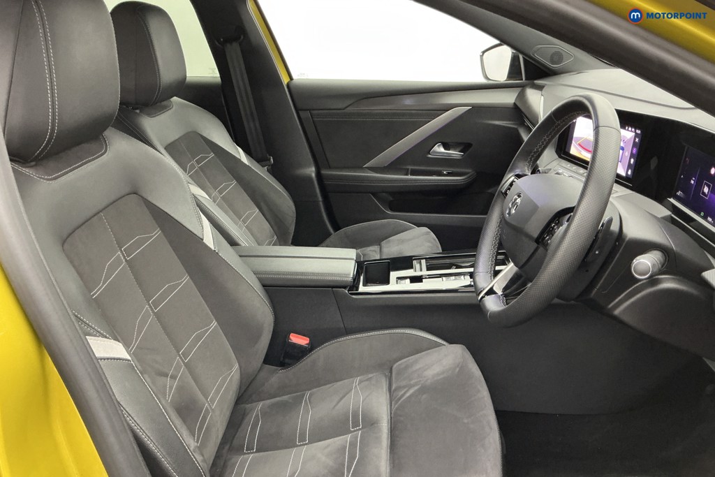 Vauxhall Astra Ultimate Automatic Petrol Hatchback - Stock Number (1601365) - 6th supplementary image