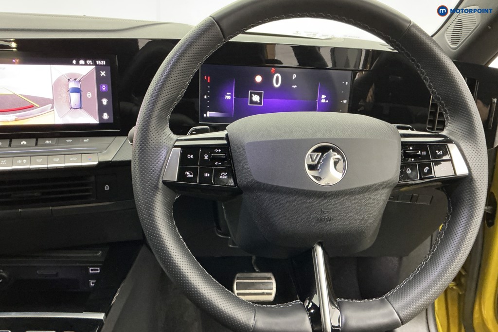 Vauxhall Astra Ultimate Automatic Petrol Hatchback - Stock Number (1601365) - 7th supplementary image