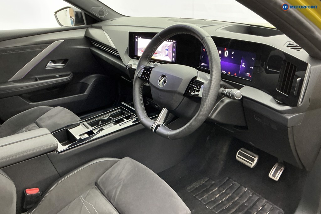 Vauxhall Astra Ultimate Automatic Petrol Hatchback - Stock Number (1601365) - 8th supplementary image