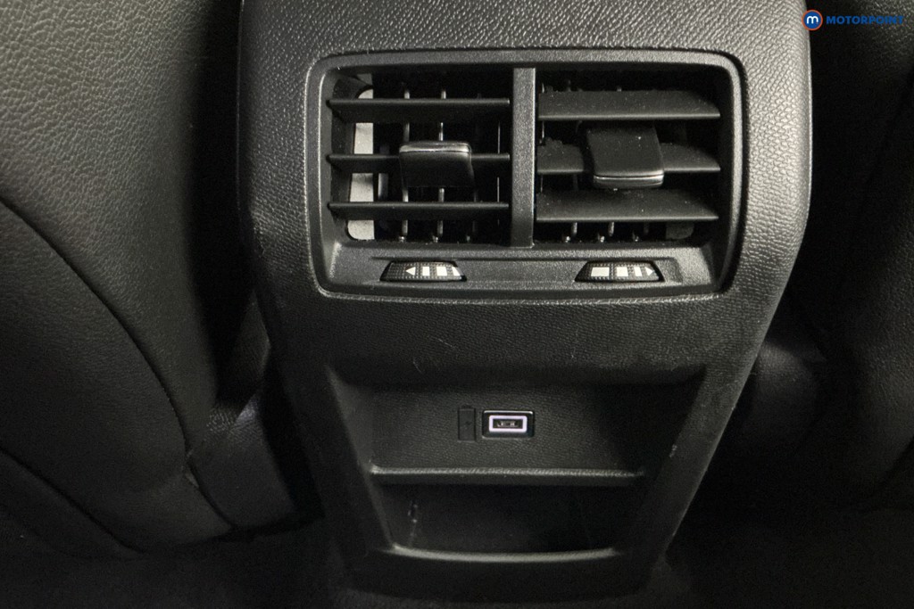 Vauxhall Astra Ultimate Automatic Petrol Hatchback - Stock Number (1601365) - 11th supplementary image