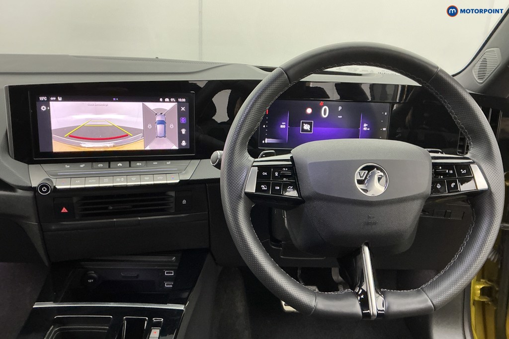 Vauxhall Astra Ultimate Automatic Petrol Hatchback - Stock Number (1601365) - 1st supplementary image