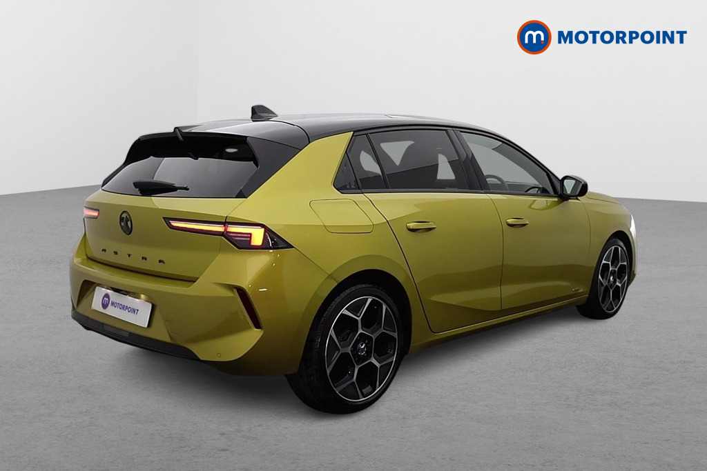 Vauxhall Astra Ultimate Automatic Petrol Hatchback - Stock Number (1601365) - Drivers side rear corner