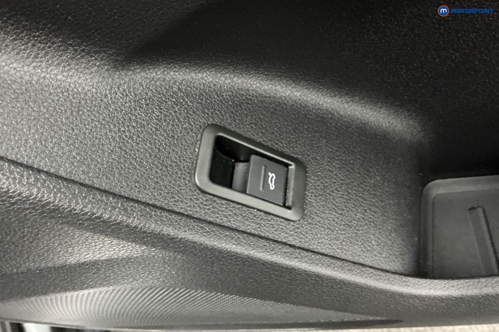 Audi Q3 S Line Automatic Petrol SUV - Stock Number (1601762) - 28th supplementary image