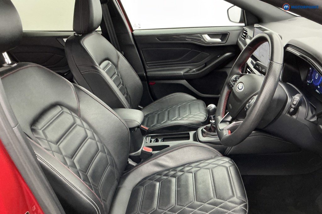 Ford Focus St-Line Vignale Manual Petrol Estate - Stock Number (1602252) - 6th supplementary image