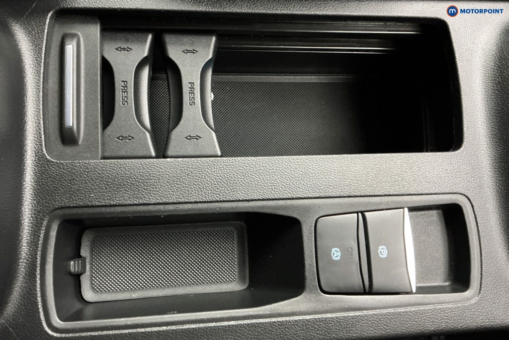 Ford Focus St-Line Vignale Manual Petrol Estate - Stock Number (1602252) - 16th supplementary image