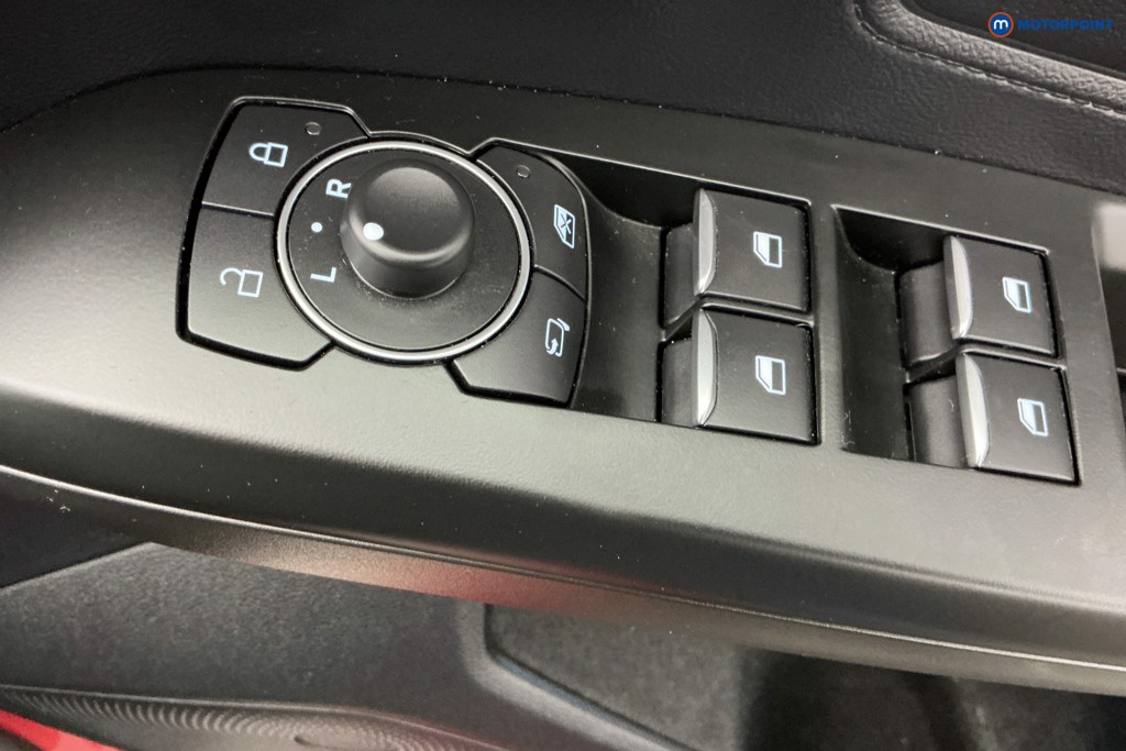 Ford Focus St-Line Vignale Manual Petrol Estate - Stock Number (1602252) - 26th supplementary image