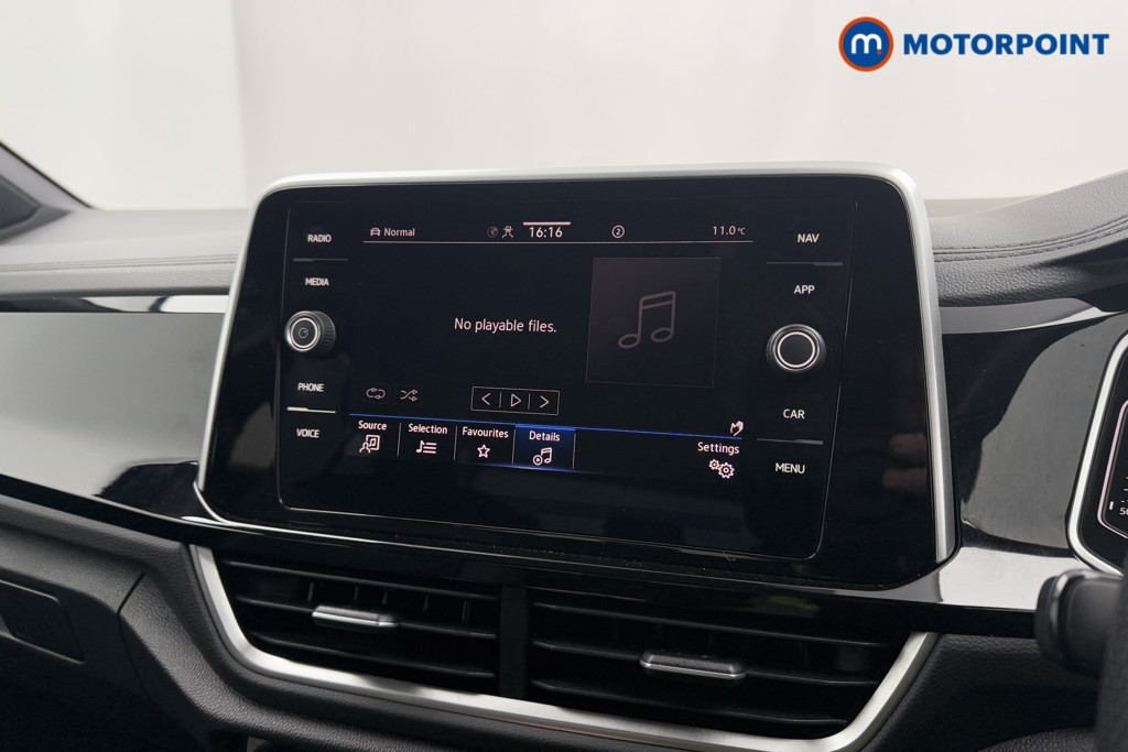 Volkswagen T-Roc R-Line Manual Petrol SUV - Stock Number (1602824) - 5th supplementary image