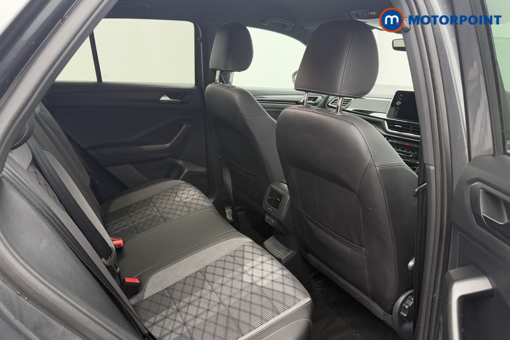 Volkswagen T-Roc R-Line Manual Petrol SUV - Stock Number (1602824) - 17th supplementary image
