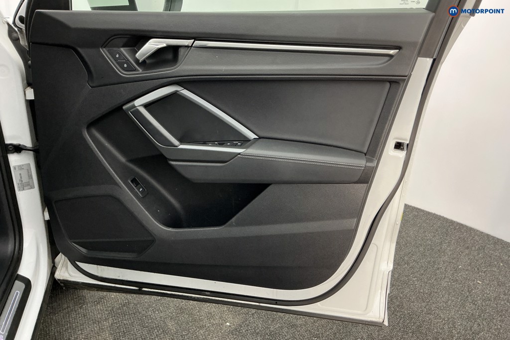 Audi Q3 S Line Automatic Petrol SUV - Stock Number (1604281) - 26th supplementary image