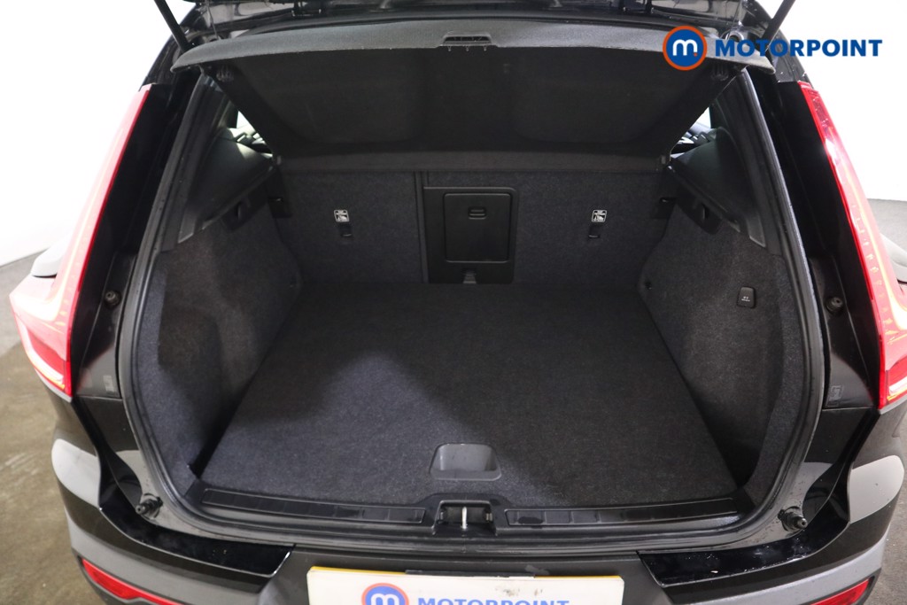Volvo Xc40 Momentum Manual Petrol SUV - Stock Number (1604637) - 15th supplementary image