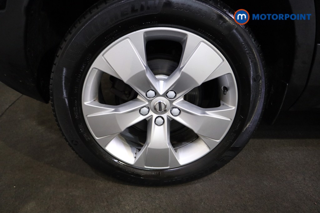 Volvo Xc40 Momentum Manual Petrol SUV - Stock Number (1604637) - 16th supplementary image