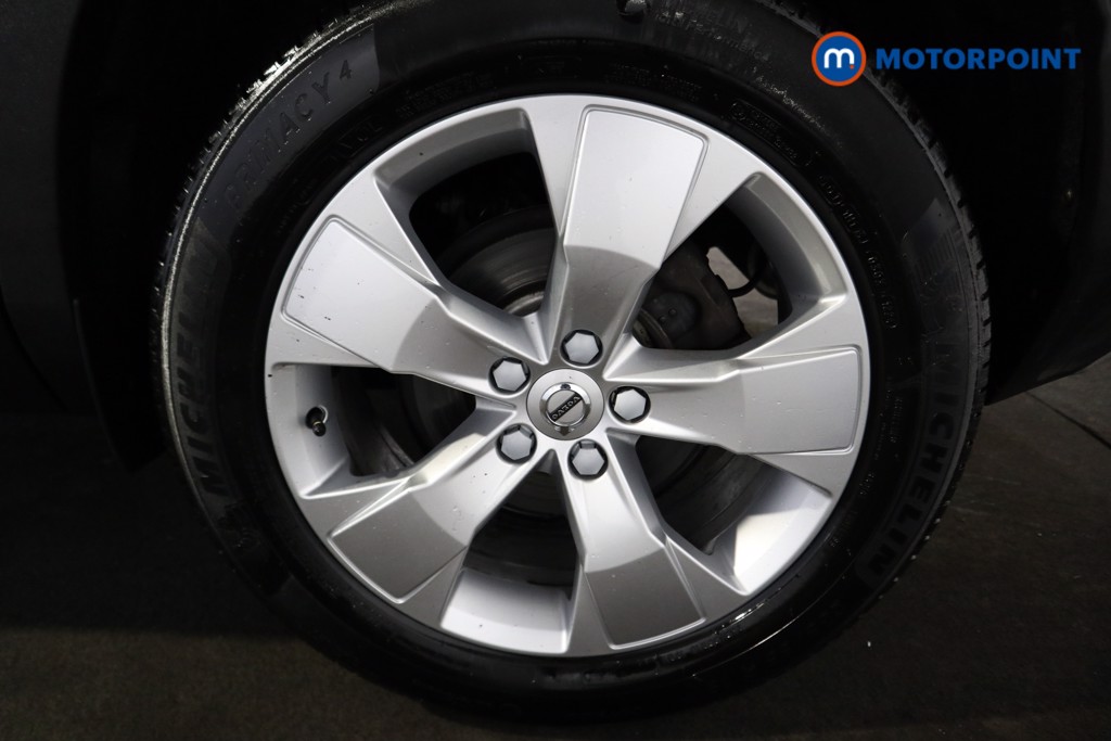 Volvo Xc40 Momentum Manual Petrol SUV - Stock Number (1604637) - 19th supplementary image