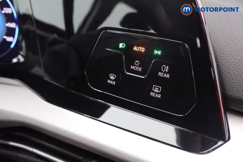 Volkswagen Golf Life Manual Petrol Hatchback - Stock Number (1604708) - 6th supplementary image