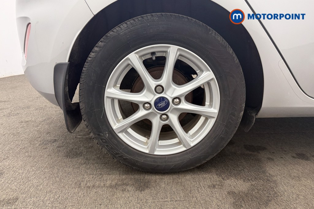 Ford Fiesta Zetec Manual Petrol Hatchback - Stock Number (1604981) - 24th supplementary image