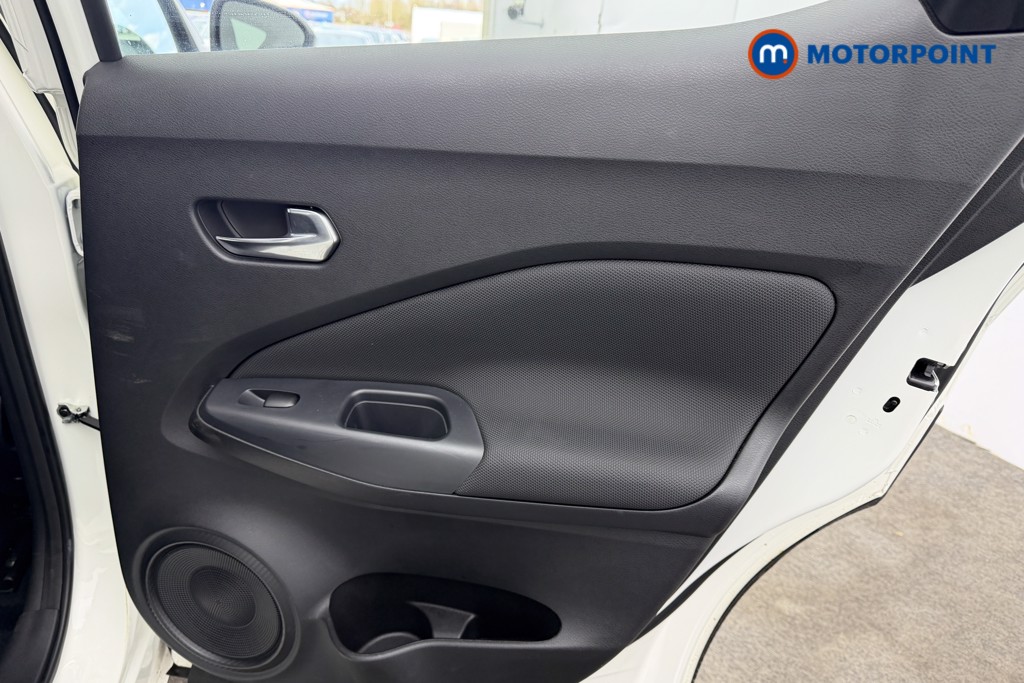 Nissan Juke Acenta Automatic Petrol SUV - Stock Number (1605034) - 23rd supplementary image