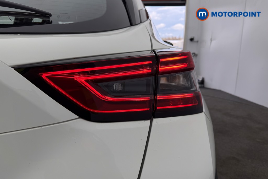 Nissan Juke Acenta Automatic Petrol SUV - Stock Number (1605034) - 24th supplementary image