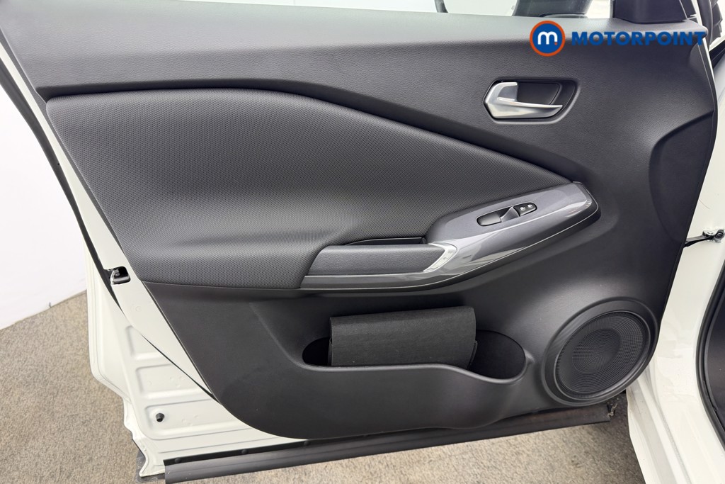 Nissan Juke Acenta Automatic Petrol SUV - Stock Number (1605034) - 31st supplementary image