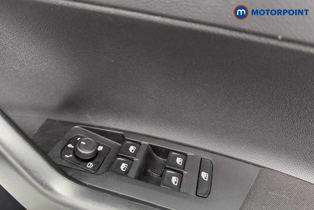 Volkswagen Polo Life Automatic Petrol Hatchback - Stock Number (1605520) - 21st supplementary image