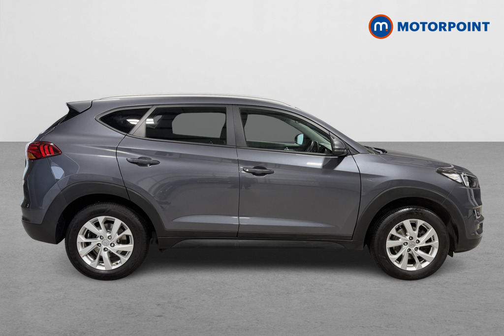 Hyundai Tucson Se Nav Manual Petrol SUV - Stock Number (1605562) - Drivers side
