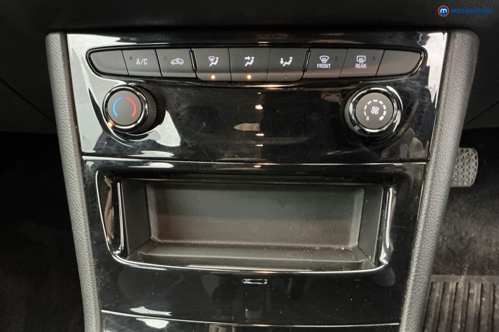 Vauxhall Astra Sri Nav Manual Petrol Hatchback - Stock Number (1605899) - 17th supplementary image