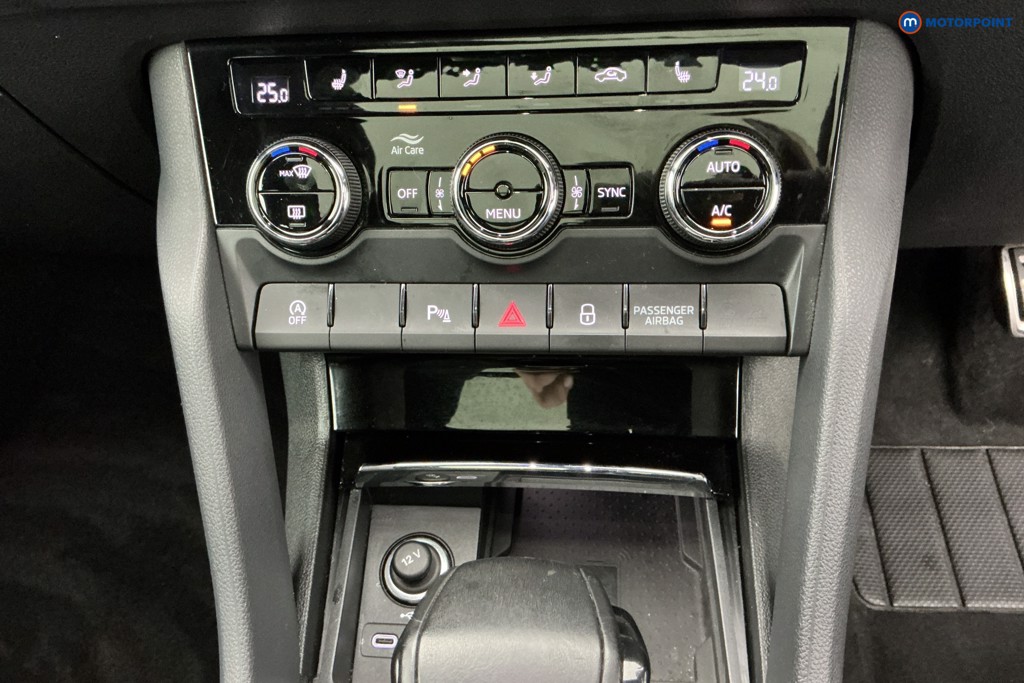 Skoda Karoq Sport Line Automatic Petrol SUV - Stock Number (1606043) - 18th supplementary image
