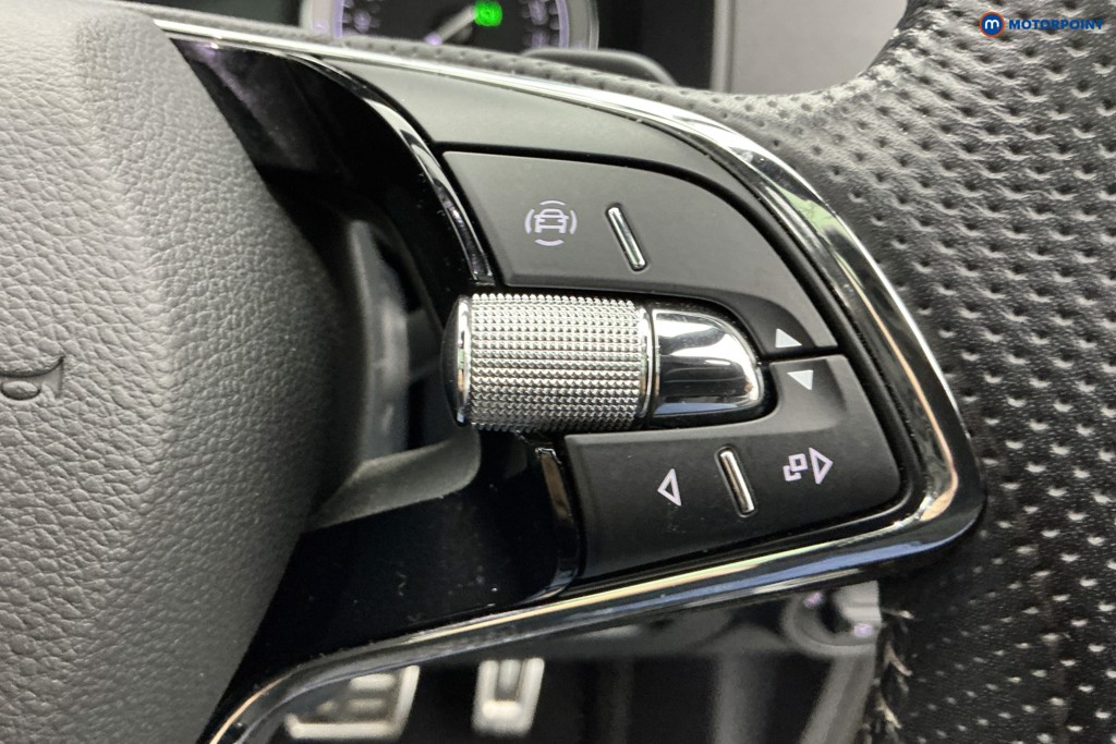 Skoda Karoq Sport Line Automatic Petrol SUV - Stock Number (1606043) - 22nd supplementary image