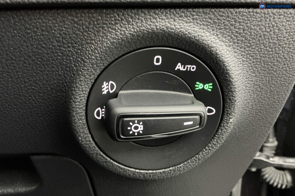 Skoda Karoq Sport Line Automatic Petrol SUV - Stock Number (1606043) - 23rd supplementary image