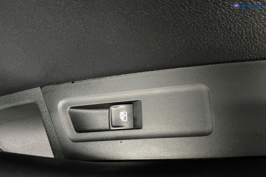 Skoda Karoq Sport Line Automatic Petrol SUV - Stock Number (1606043) - 27th supplementary image