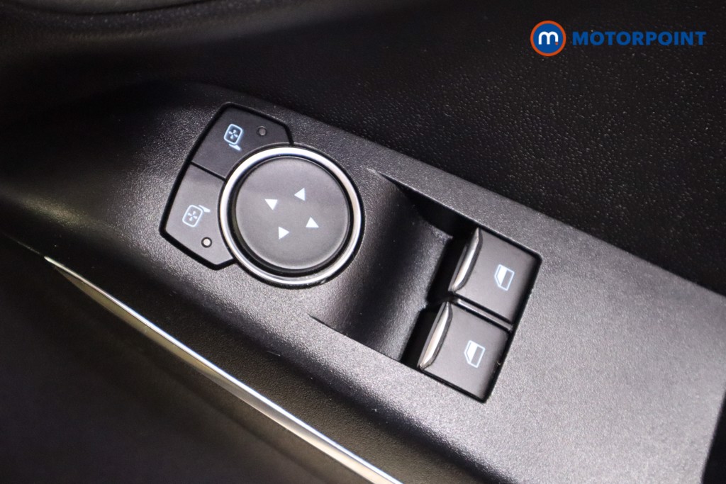 Ford Fiesta Zetec Manual Petrol Hatchback - Stock Number (1606090) - 12th supplementary image