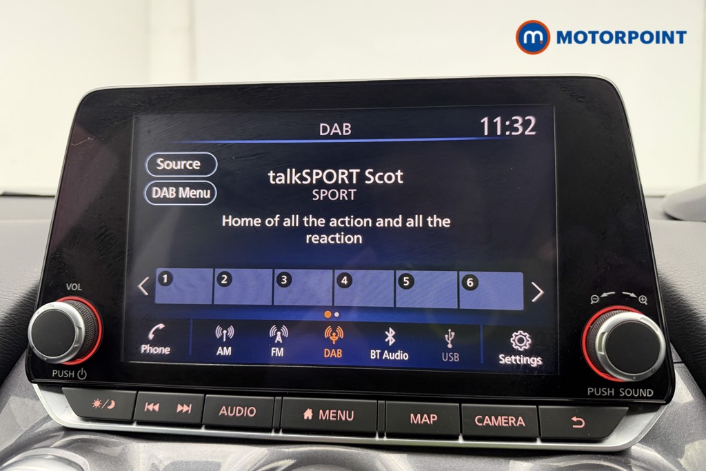 Nissan Juke N-Connecta Manual Petrol SUV - Stock Number (1606237) - 4th supplementary image