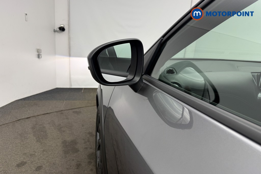 Nissan Juke N-Connecta Manual Petrol SUV - Stock Number (1606237) - 27th supplementary image