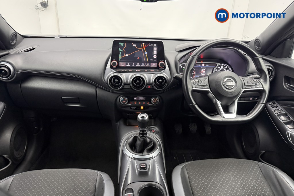 Nissan Juke N-Connecta Manual Petrol SUV - Stock Number (1606237) - 1st supplementary image