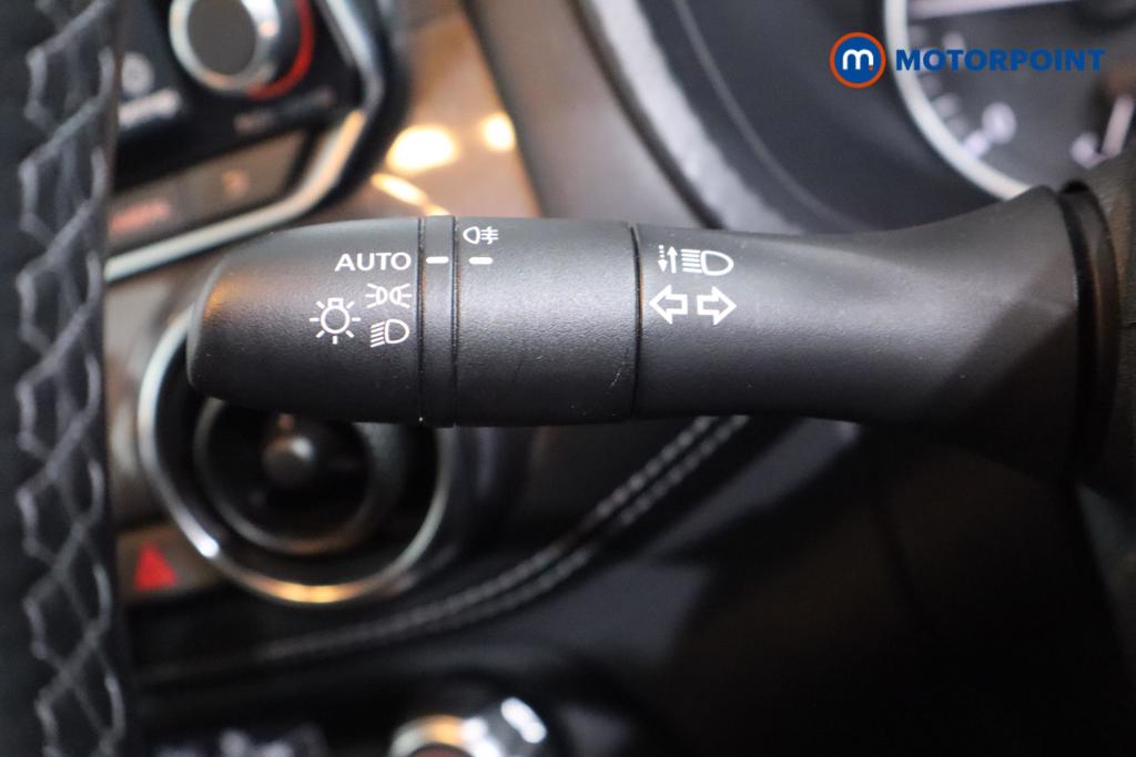 Nissan Juke N-Connecta Manual Petrol SUV - Stock Number (1606268) - 12th supplementary image