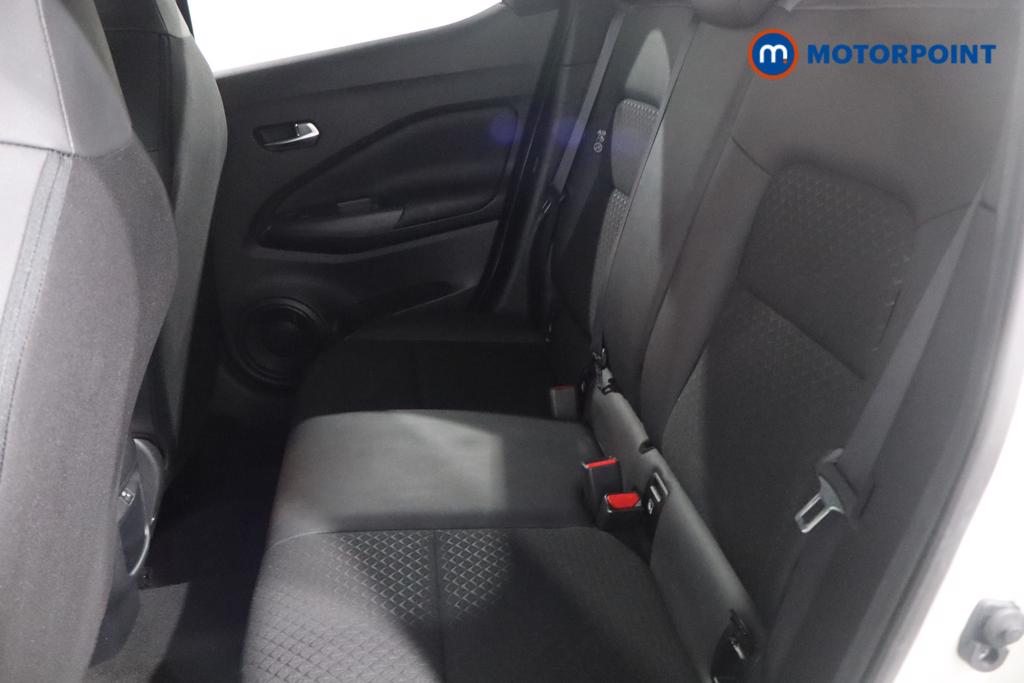 Nissan Juke N-Connecta Manual Petrol SUV - Stock Number (1606268) - 17th supplementary image