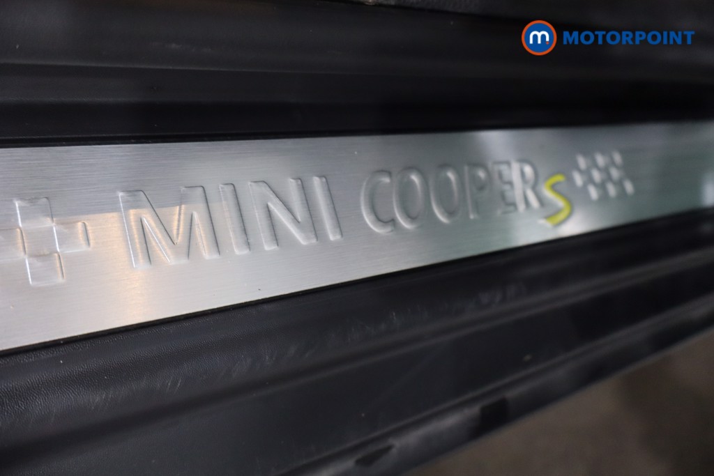 Mini Hatchback Cooper S Level 2 Automatic Electric Hatchback - Stock Number (1606554) - 22nd supplementary image