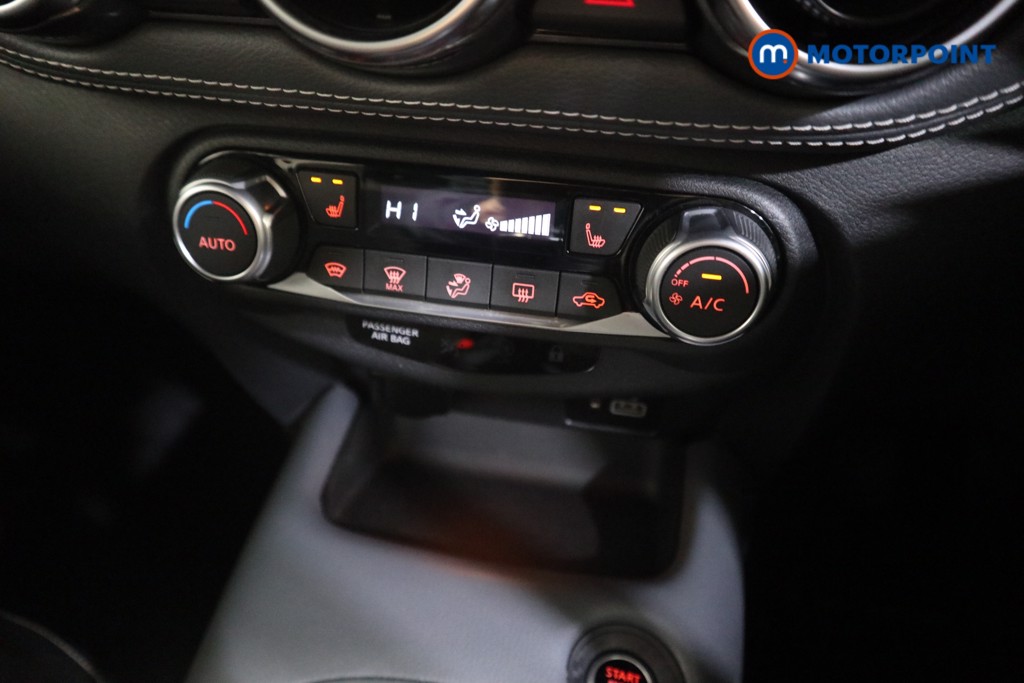 Nissan Juke Tekna Manual Petrol SUV - Stock Number (1607191) - 7th supplementary image