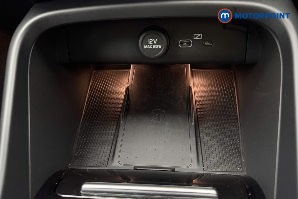 Volvo Xc40 Plus Black Edition Automatic Petrol SUV - Stock Number (1607291) - 15th supplementary image