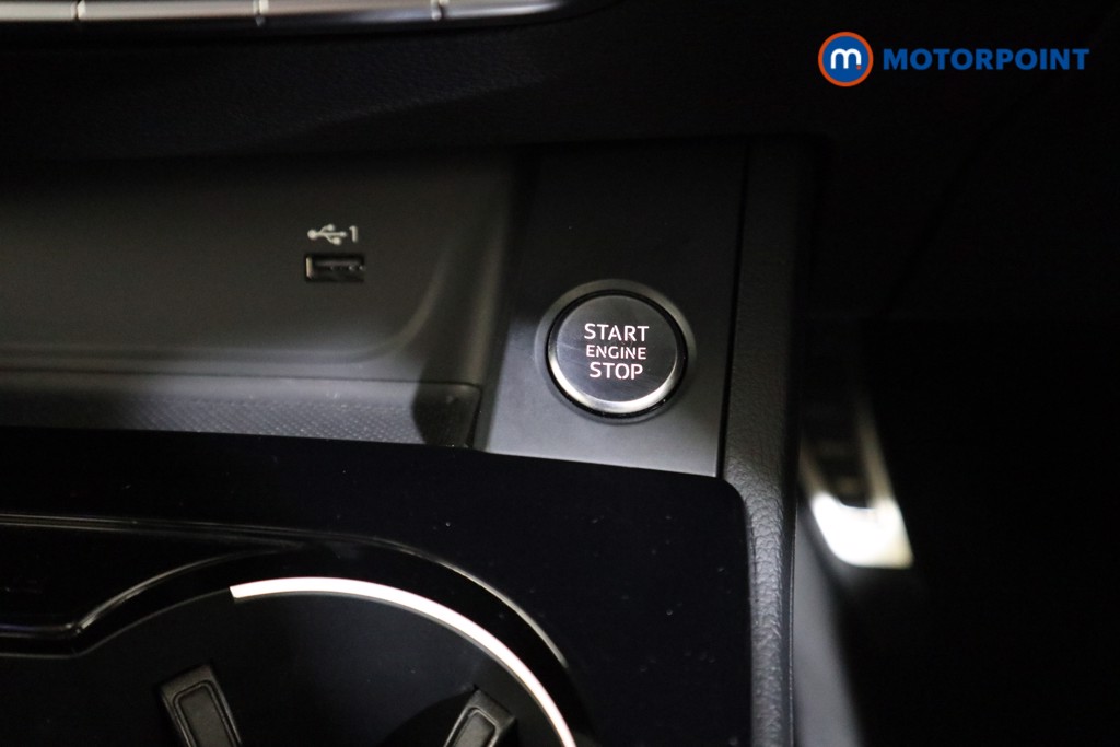 Audi A4 Black Edition Automatic Petrol Estate - Stock Number (1607770) - 9th supplementary image