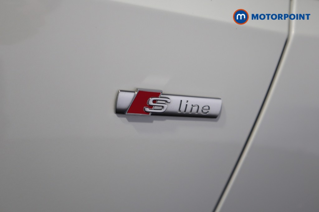 Audi A4 Black Edition Automatic Petrol Estate - Stock Number (1607770) - 36th supplementary image