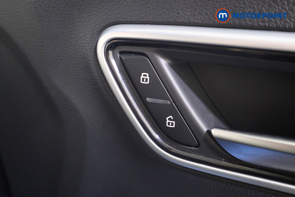 Mg Motor Uk ZS Exclusive Manual Petrol SUV - Stock Number (1607838) - 11th supplementary image