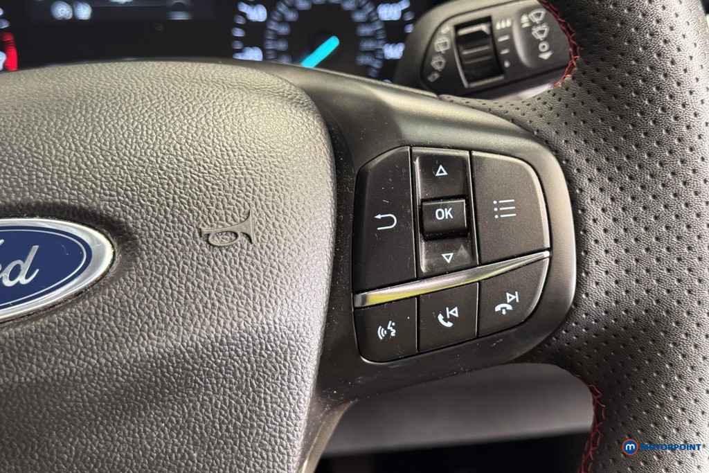 Ford Focus St-Line Edition Manual Petrol Hatchback - Stock Number (1608219) - 8th supplementary image