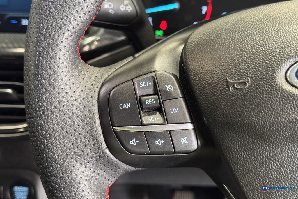 Ford Focus St-Line Edition Manual Petrol Hatchback - Stock Number (1608219) - 9th supplementary image