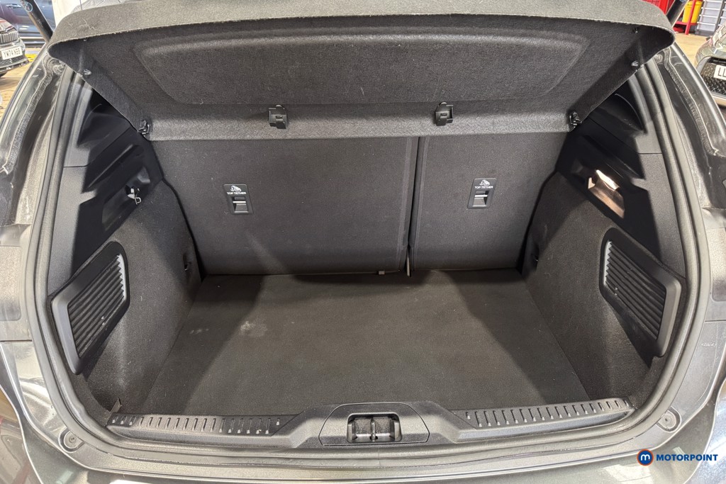 Ford Focus St-Line Edition Manual Petrol Hatchback - Stock Number (1608219) - 26th supplementary image