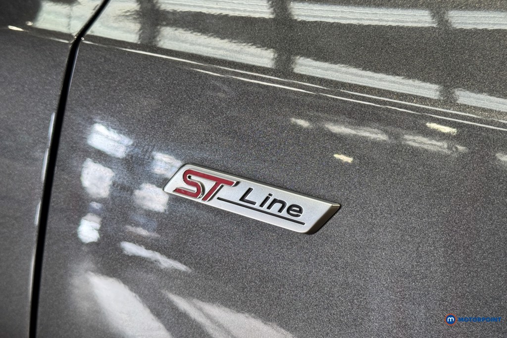 Ford Focus St-Line Edition Manual Petrol Hatchback - Stock Number (1608219) - 32nd supplementary image