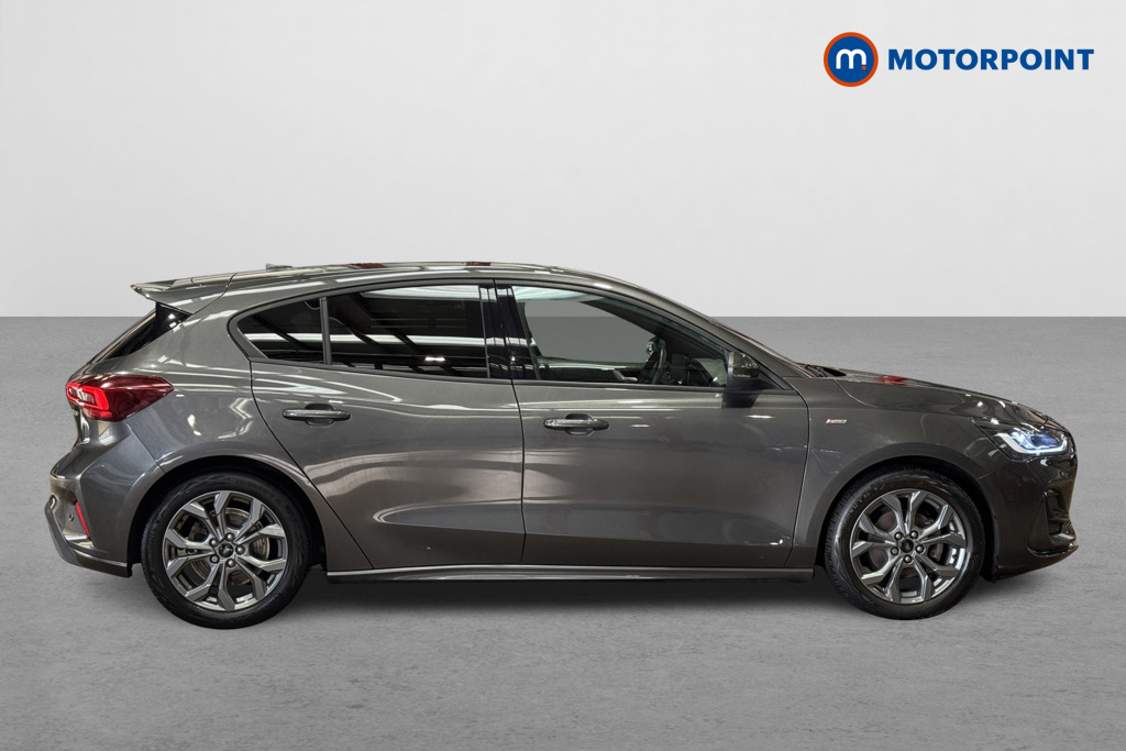 Ford Focus St-Line Edition Manual Petrol Hatchback - Stock Number (1608219) - Drivers side
