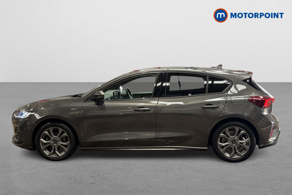 Ford Focus St-Line Edition Manual Petrol Hatchback - Stock Number (1608219) - Passenger side
