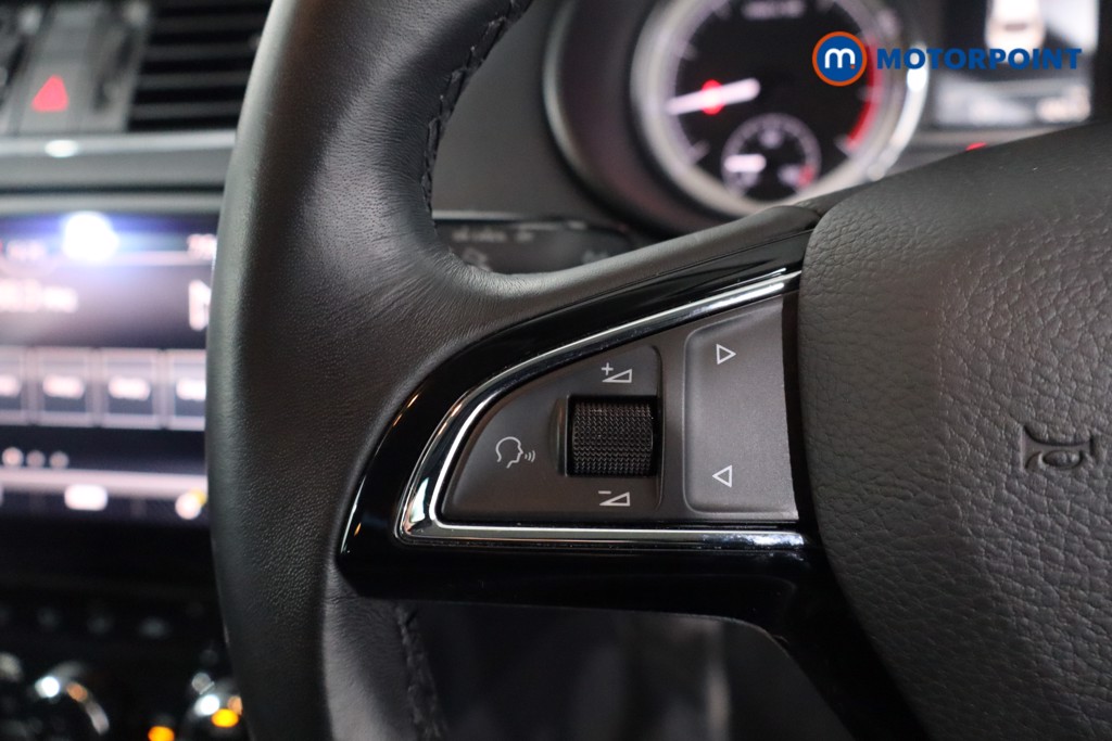 Skoda Octavia Se L Automatic Petrol Hatchback - Stock Number (1608286) - 7th supplementary image